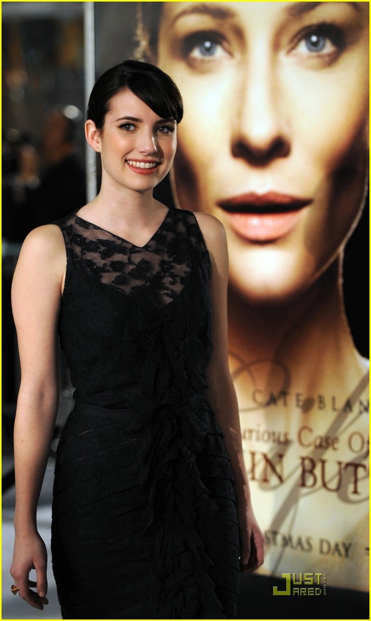 Full Sized Photo Of Emma Roberts Benjamin Button Premiere Emma Roberts Is Lovely In Lace