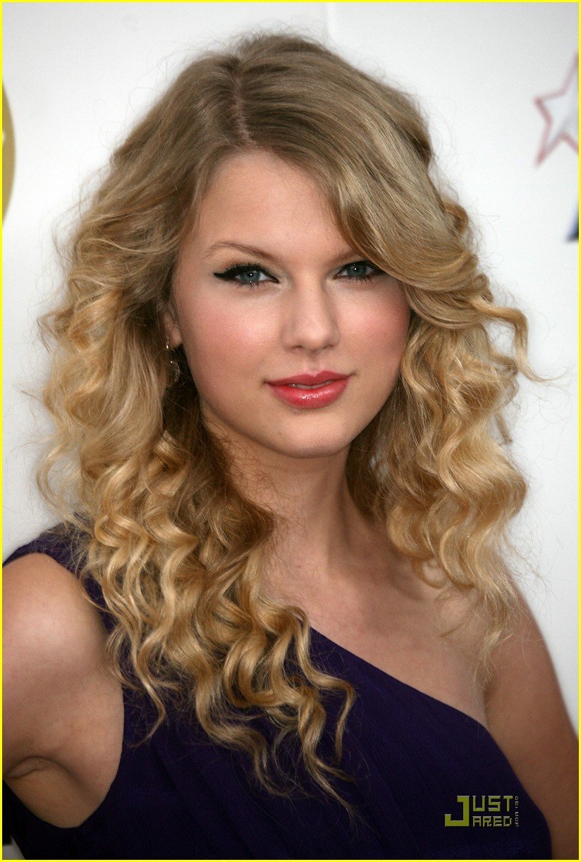 Taylor Swift Announces Grammy Nominations! Photo 22711 Photo