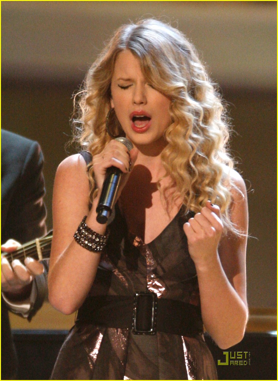 Taylor Swift Announces Grammy Nominations! Photo 22771 Photo