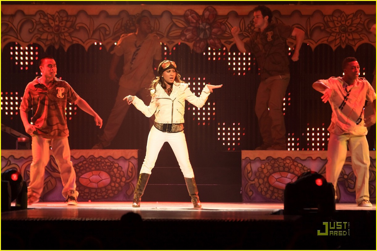 Full Sized Photo of cheetah girls last concert 08 | The Cheetah Girls
