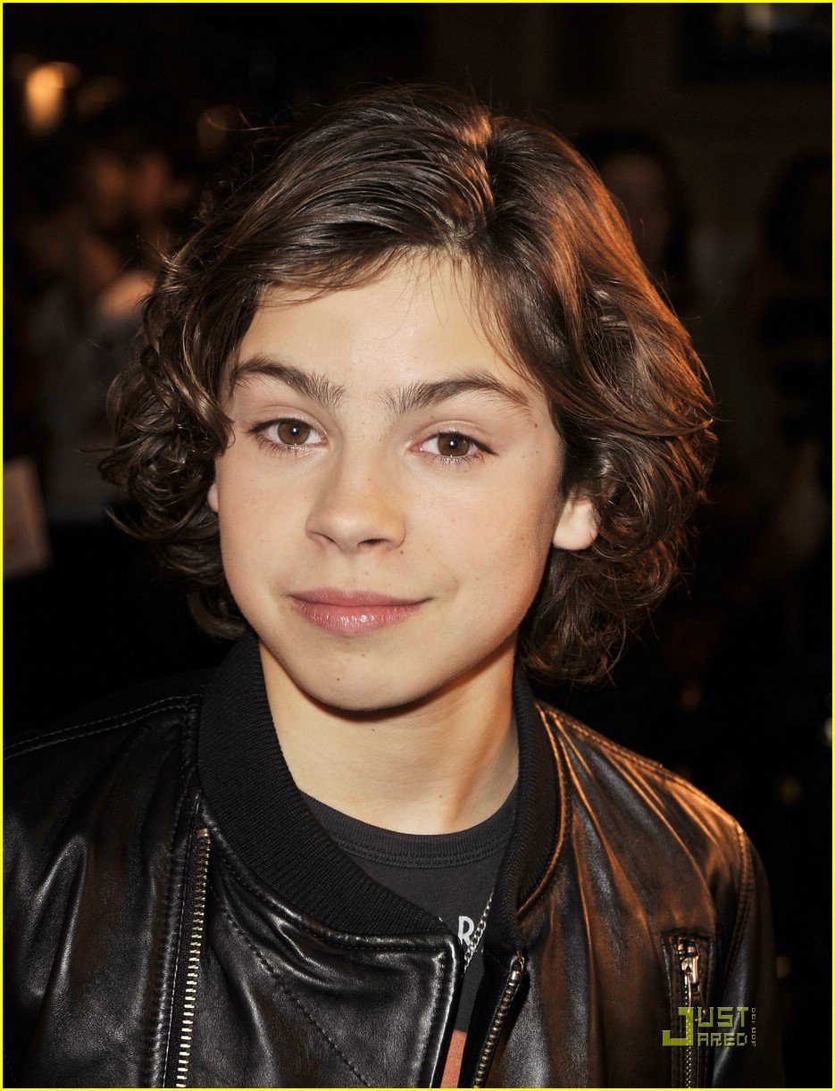 Jake T. Austin Has A Hotel For Dogs | Photo 48251 - Photo Gallery ...