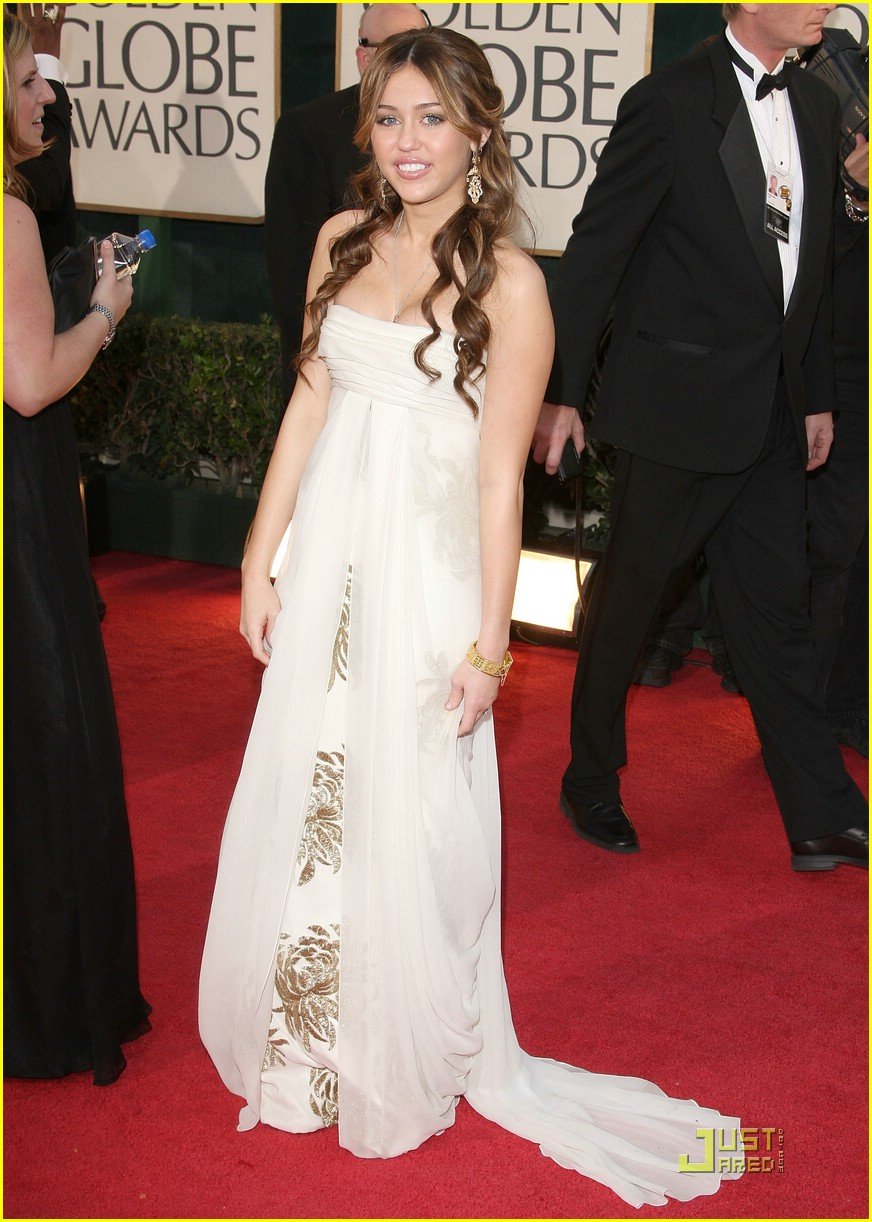 Miley Cyrus - Golden Globe Awards 2009 | Photo 43591 - Photo Gallery ...