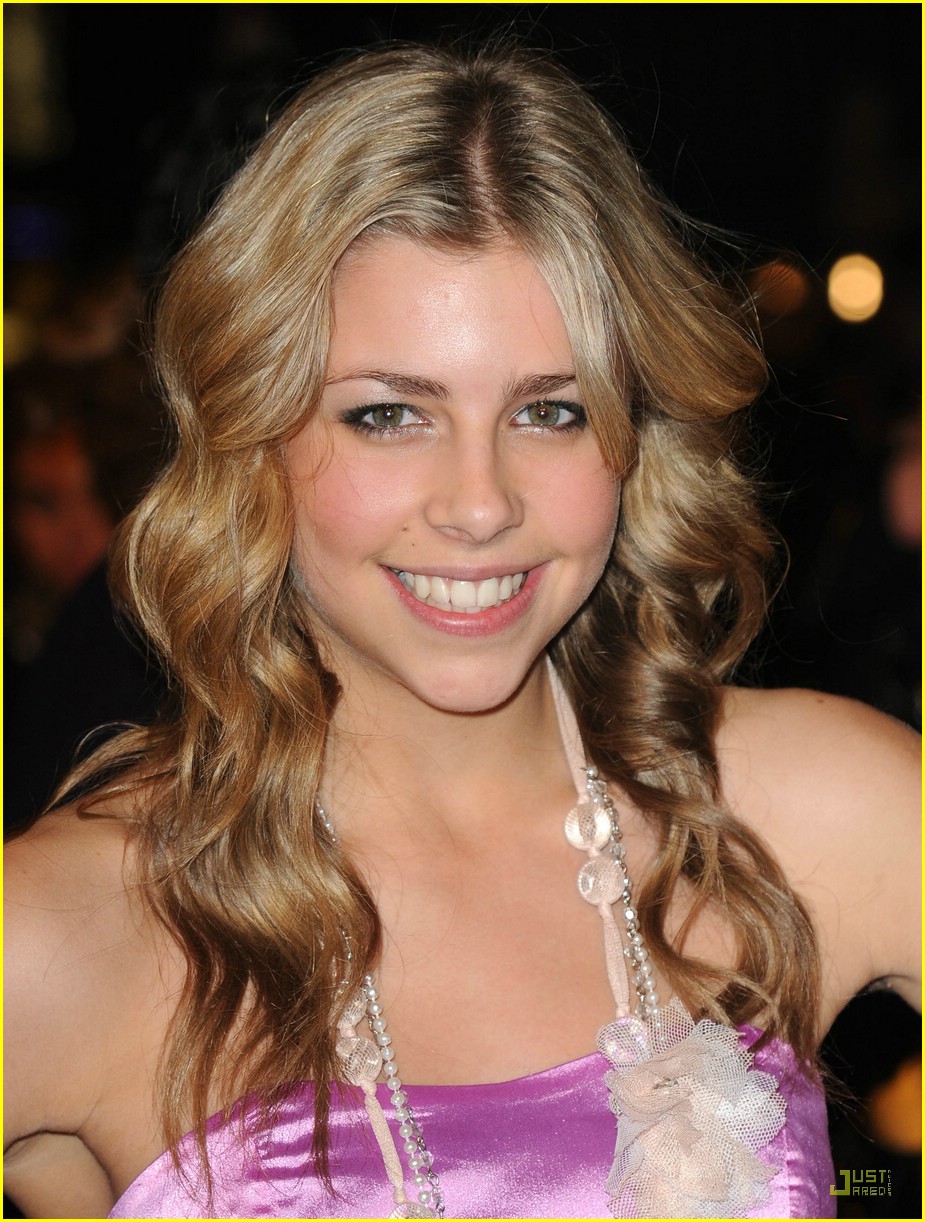 Full Sized Photo of jemma mckenzie brown shopaholic 04 | Jemma McKenzie