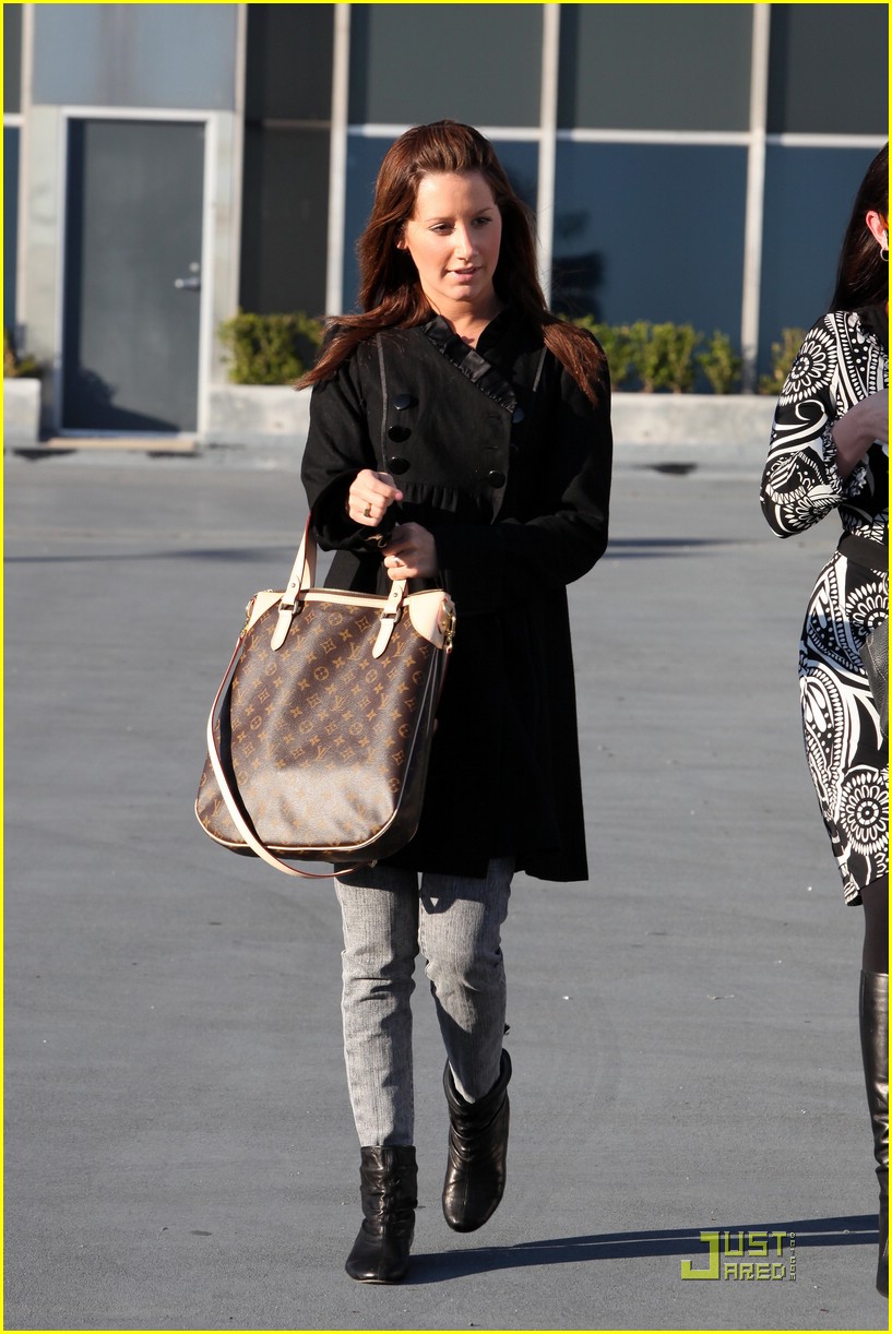 Ashley Tisdale wearing Louis Vuitton Multipli Cite Bag, Mystique