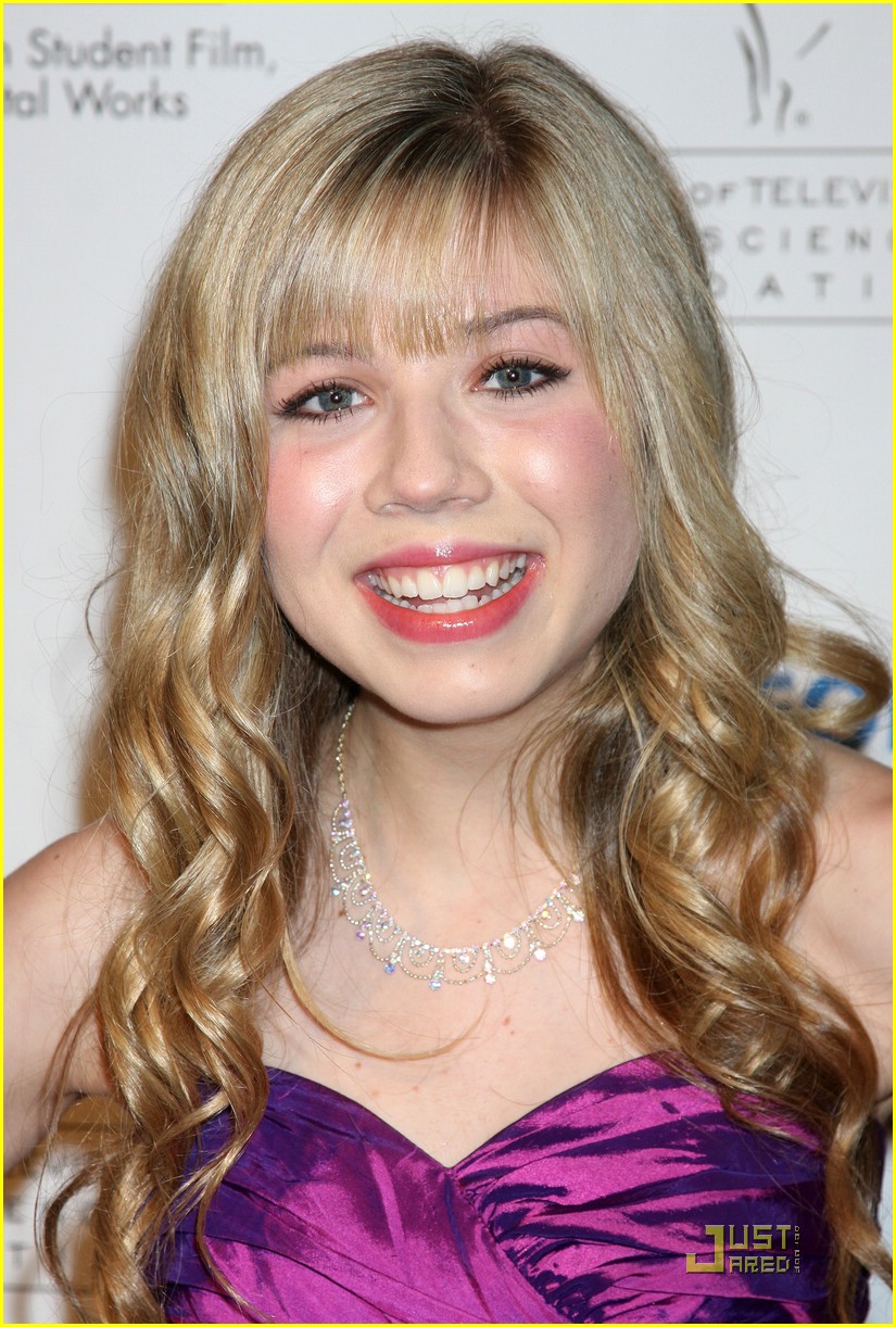 Jennette Mccurdy Is Pretty In Purple Photo 105331 Photo Gallery Just Jared Jr 9739