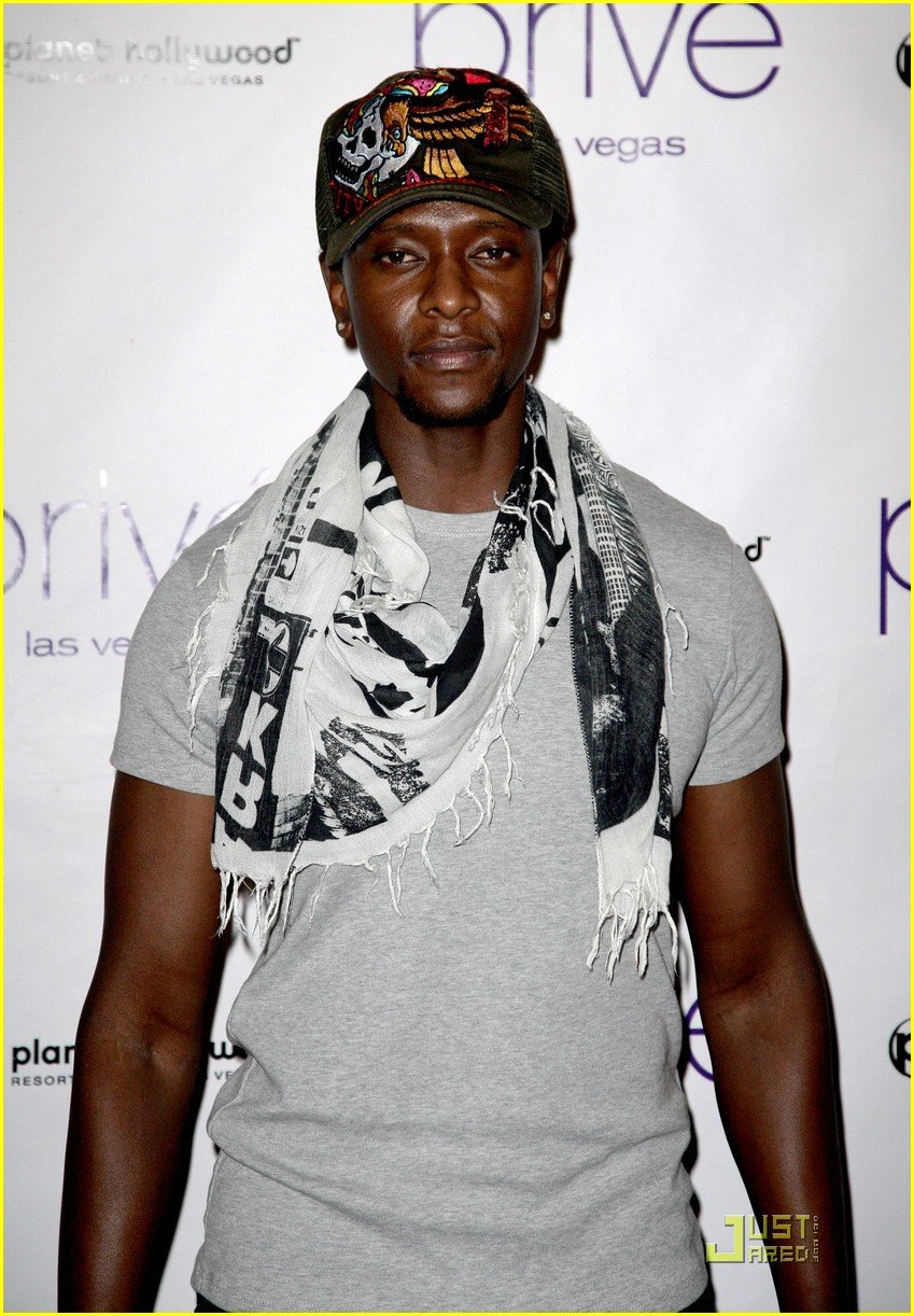 Happy Birthday, Kellan Lutz! | Photo 100321 - Photo Gallery | Just