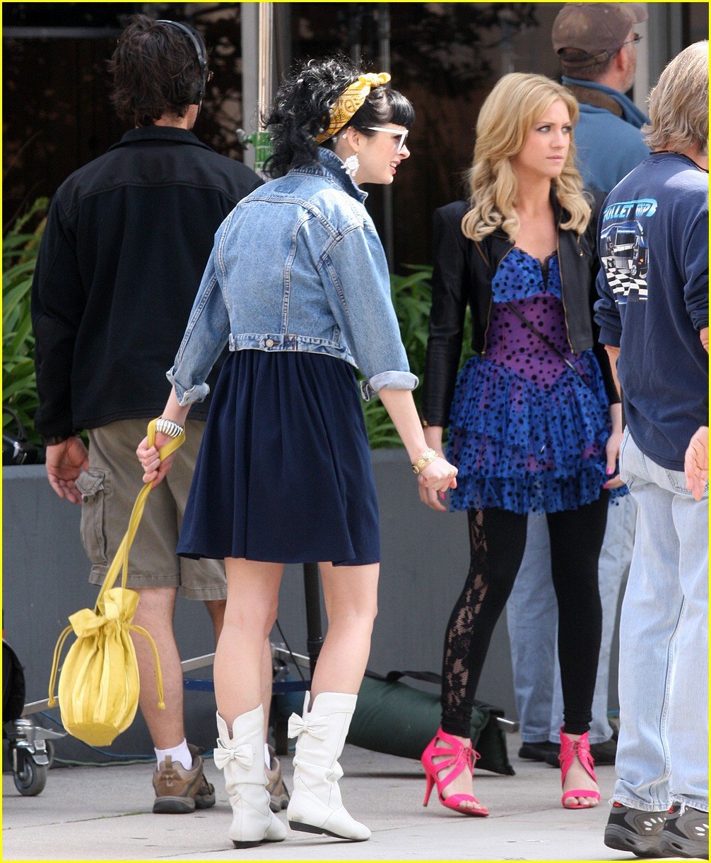 brittany snow lilly set pics 02
