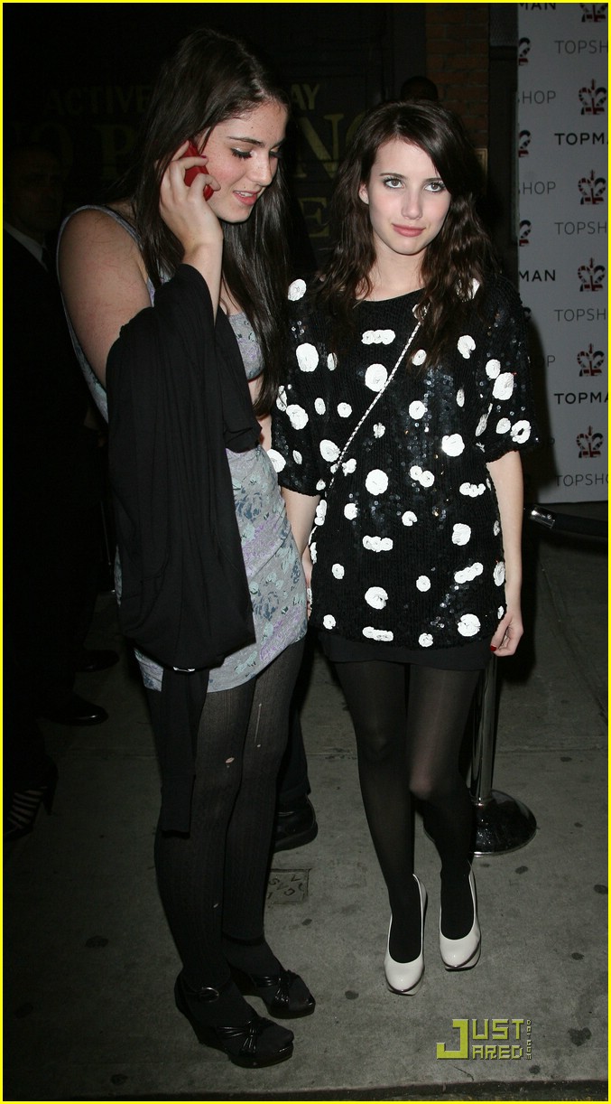 Full Sized Photo of emma roberts polka dots 03 | Emma Roberts: Polka