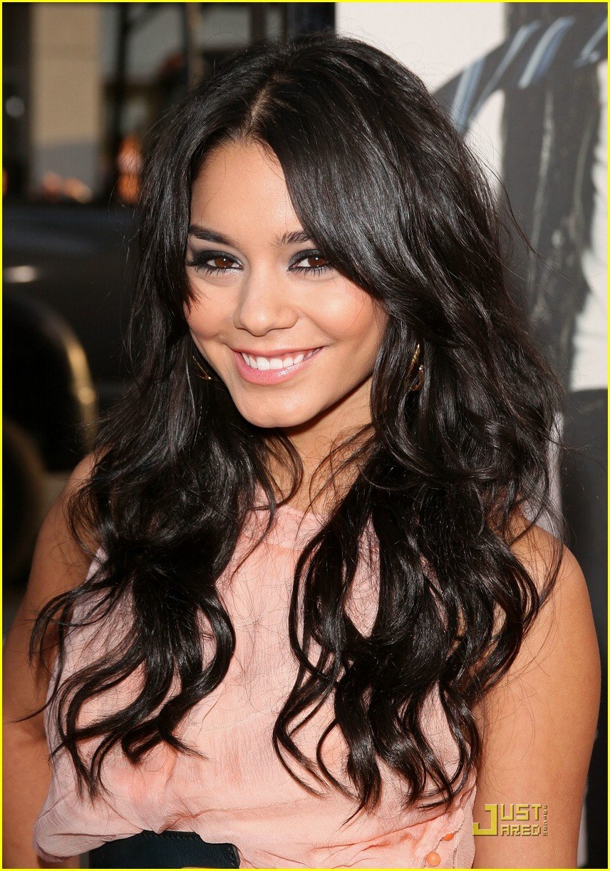 Vanessa Hudgens is 17 Again Sassy | Photo 129301 - Photo Gallery | Just ...