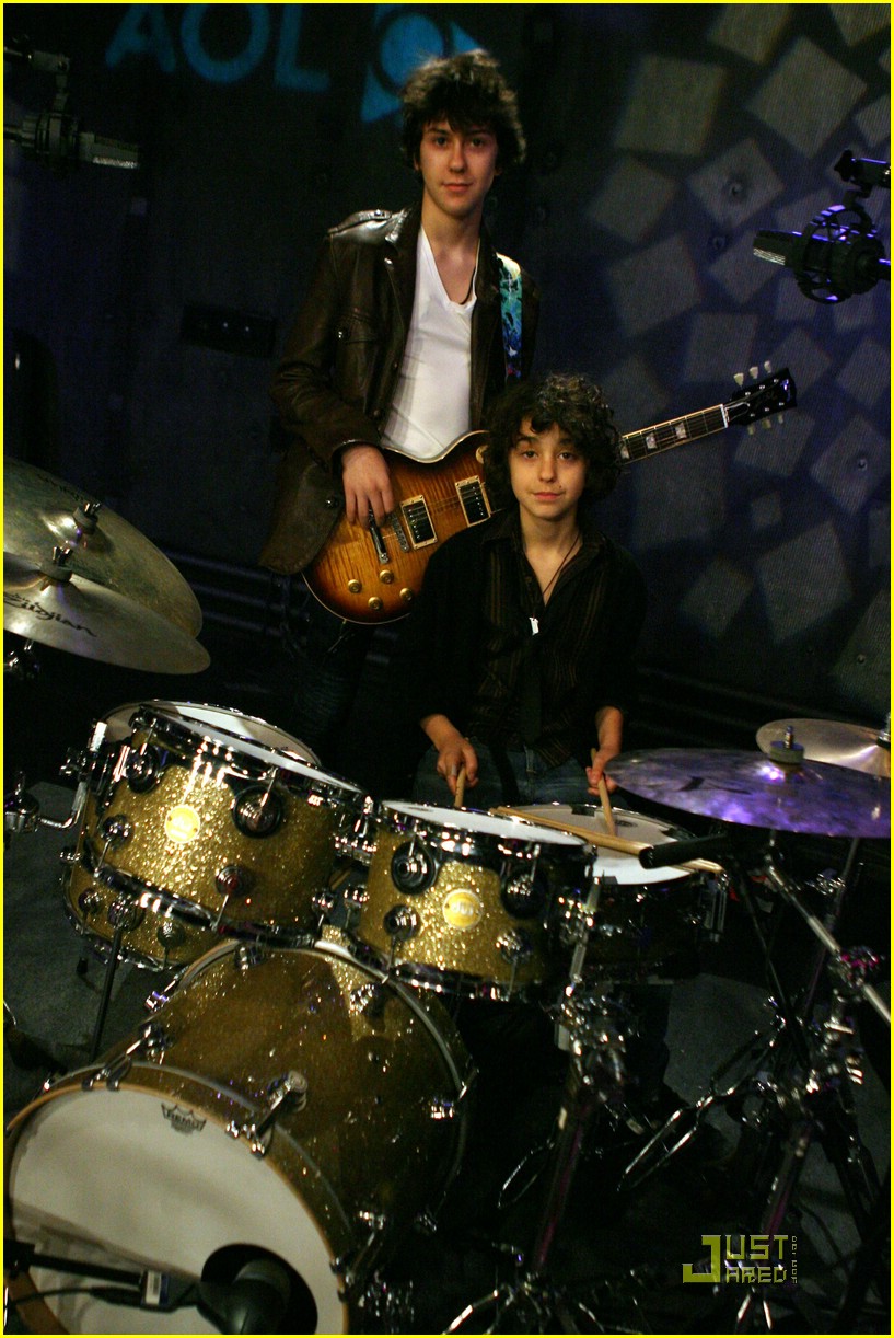 Full Sized Photo Of Nat Alex Wolff Kristen Stewart 02 | The Naked