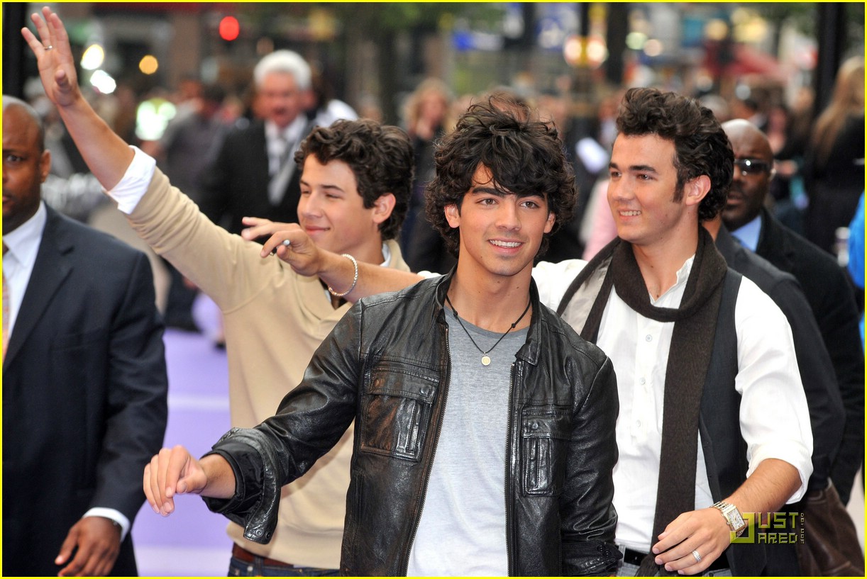 Jonas Brothers Go 3D in London Photo 159061 Photo Gallery Just