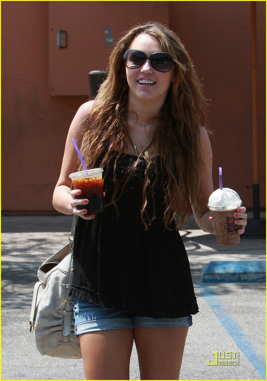 Miley Cyrus is Coffee Bean Cute | Photo 168191 - Photo Gallery | Just ...