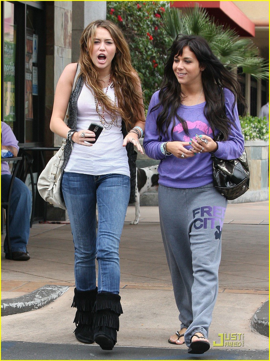 Miley Cyrus: Lady Gaga is the Real Hannah Montana | Photo 173611 ...