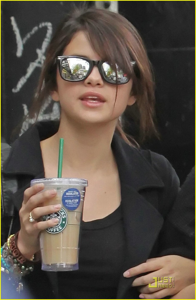 feelingonfire: “Selena Gomez leaving Starbucks in Buena Park