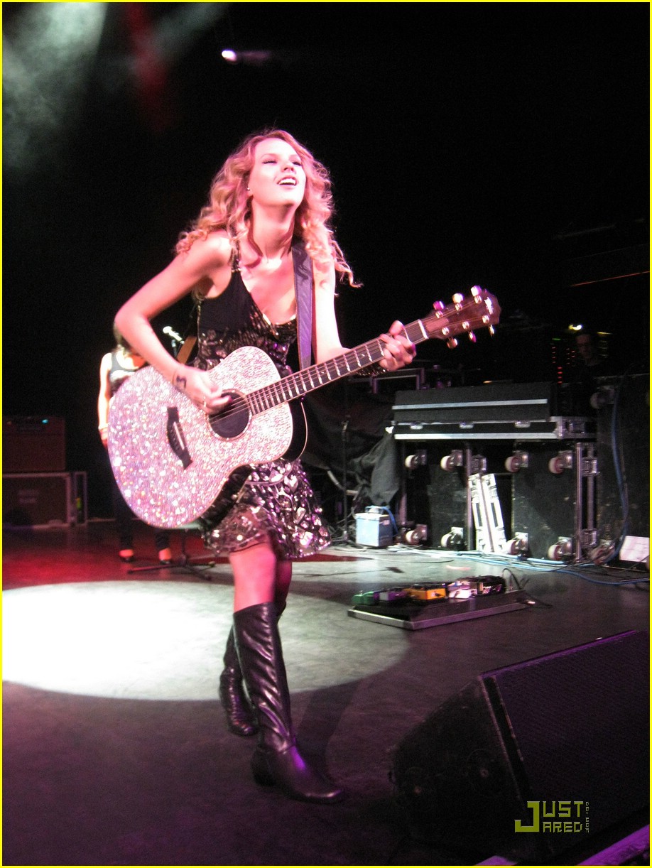 Taylor Swift is Shepherd's Bush Beautiful | Photo 154281 - Photo