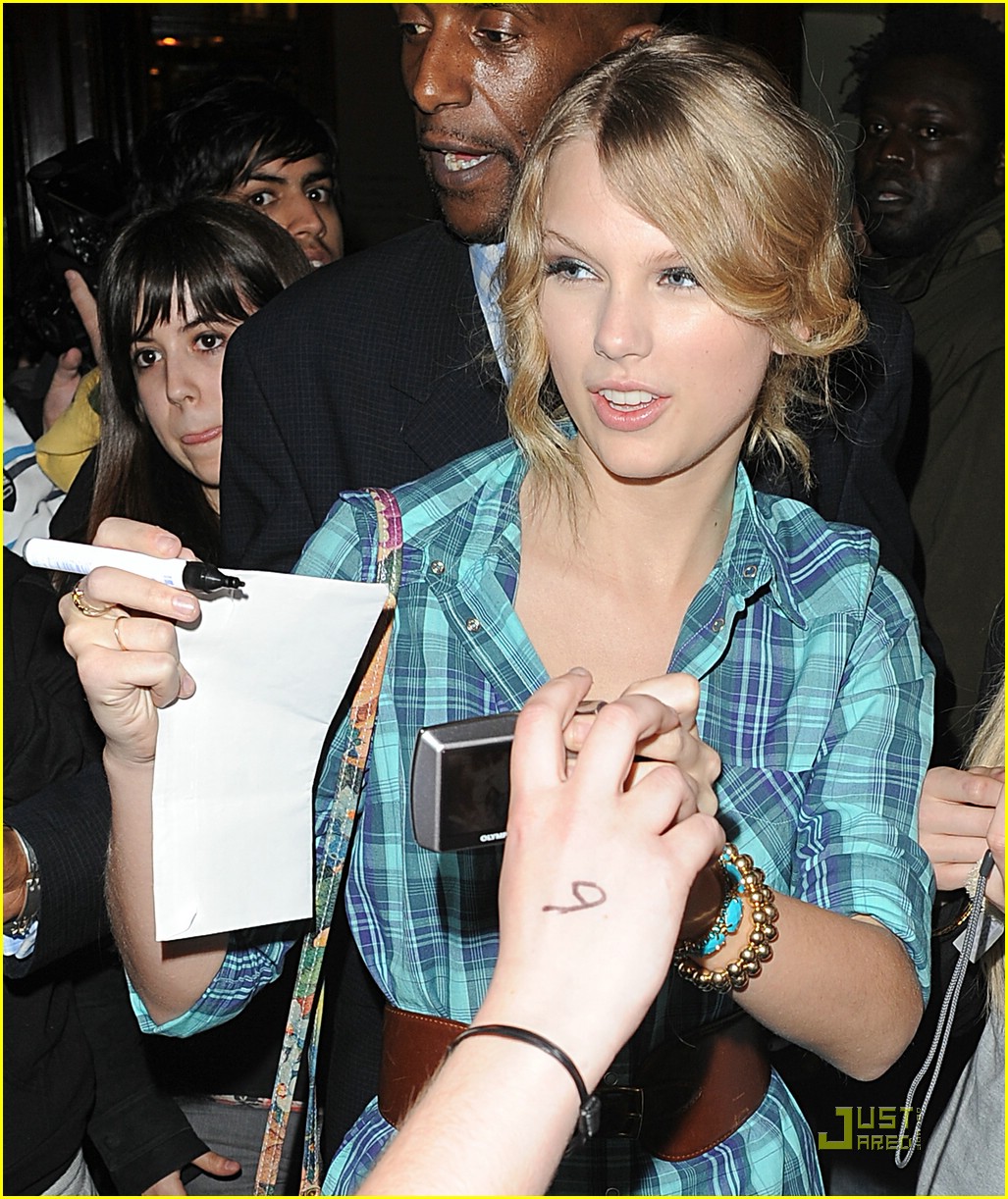 Taylor Swift is Shepherd's Bush Beautiful | Photo 154311 - Photo
