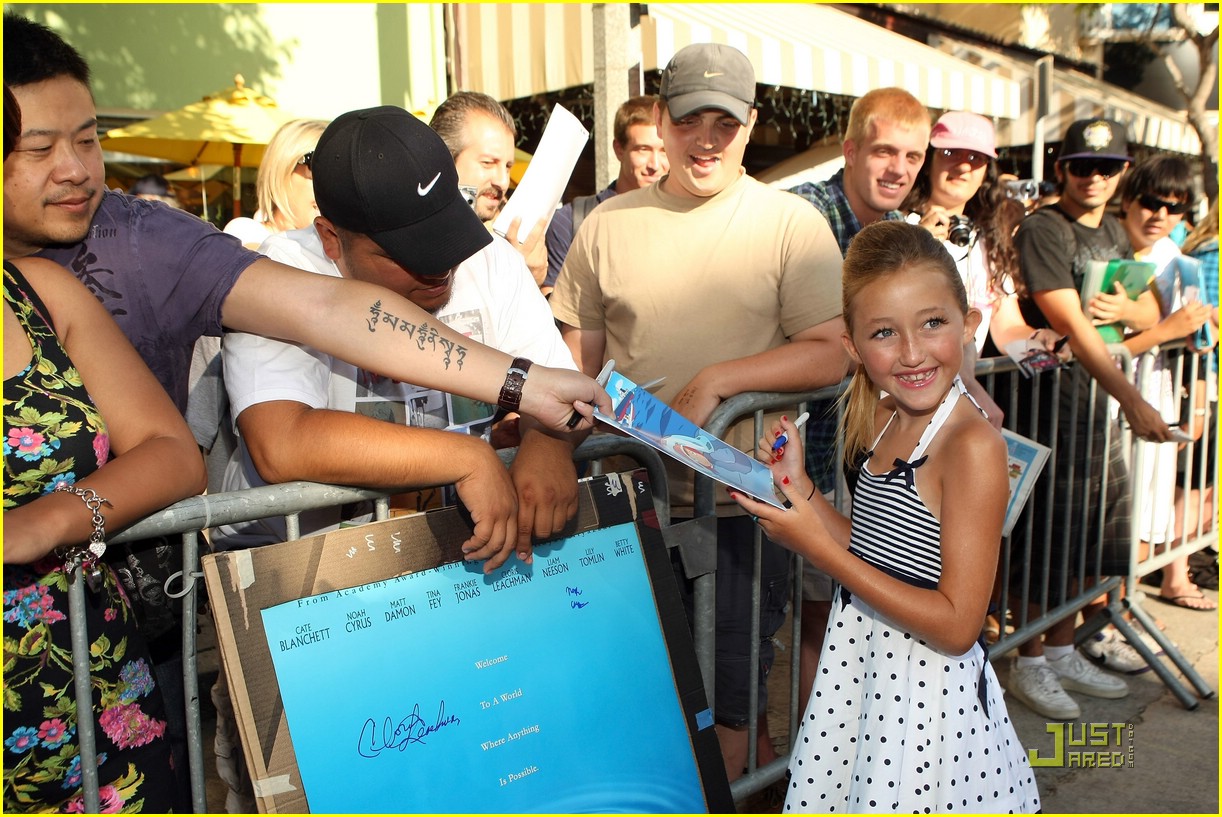 Noah Cyrus & Frankie Jonas Premiere Ponyo Photo 205781 Photo