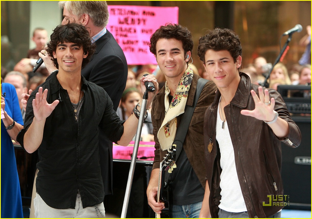 The Jonas Brothers Take on The Today Show Photo 198161 Photo