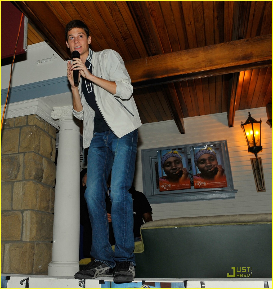 kan baumann daren kagasoff congo cast 03