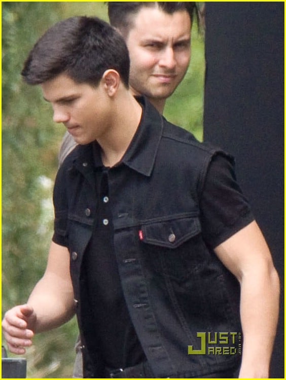 Taylor Lautner: Hello, Jacob Black! | Photo 177281 - Photo Gallery ...