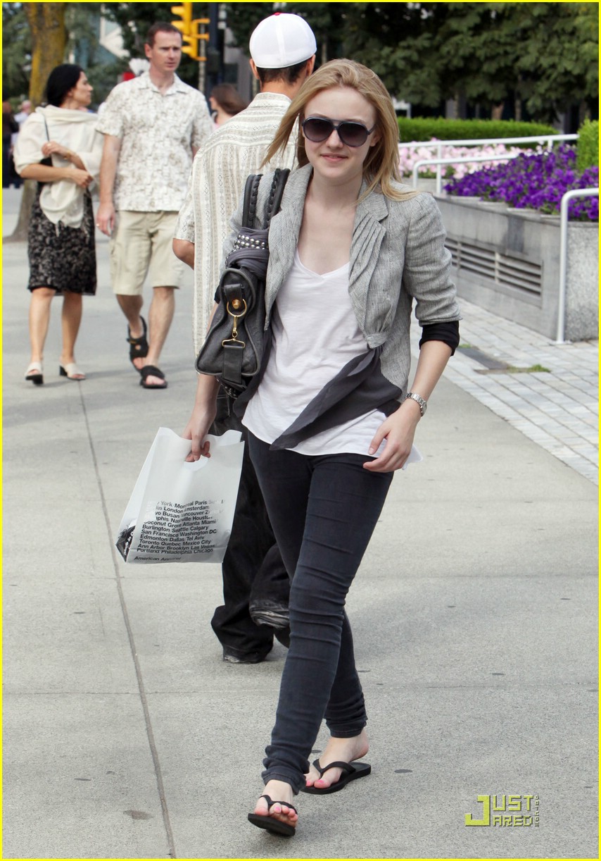 Dakota Fanning: American Apparel Awesome | Photo 260331 - Photo Gallery ...