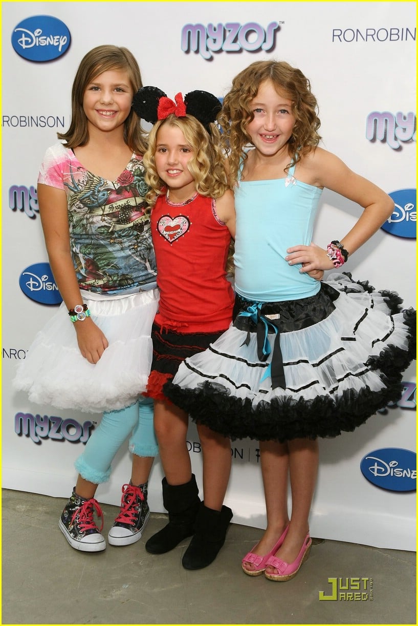 Noah Cyrus And Emily Grace Reaves Fred Segal Sweeties Photo 262681 Photo Gallery Just Jared Jr