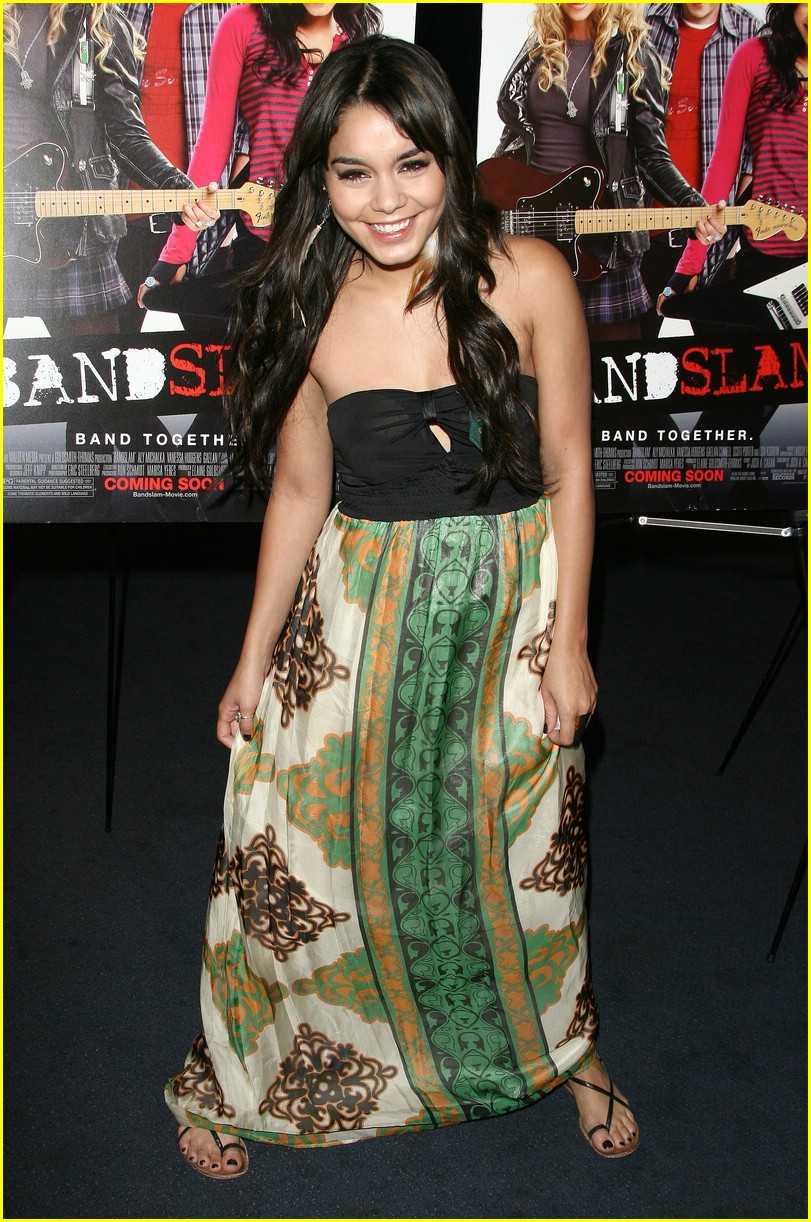 vanessa hudgens girl scout 16