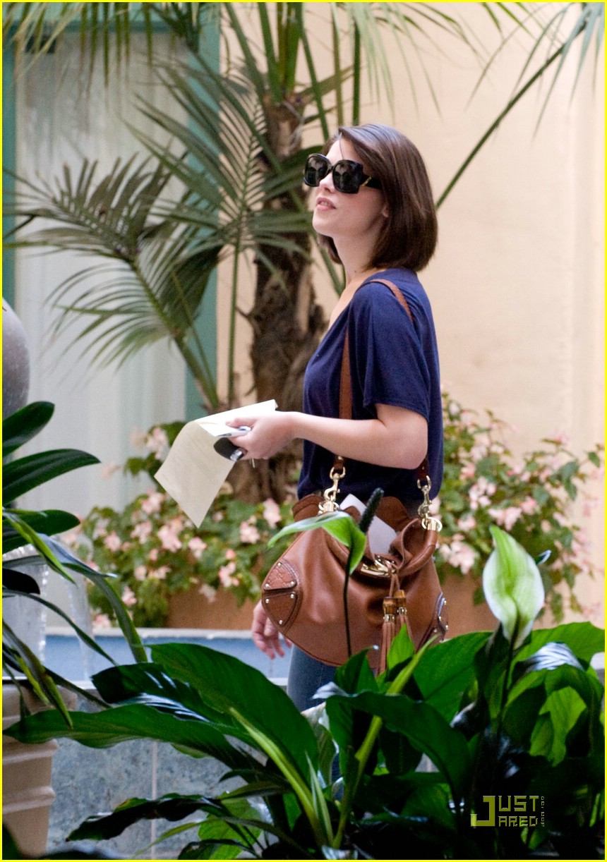 Ashley Greene is Santa Monica Marvelous | Photo 275171 - Photo Gallery