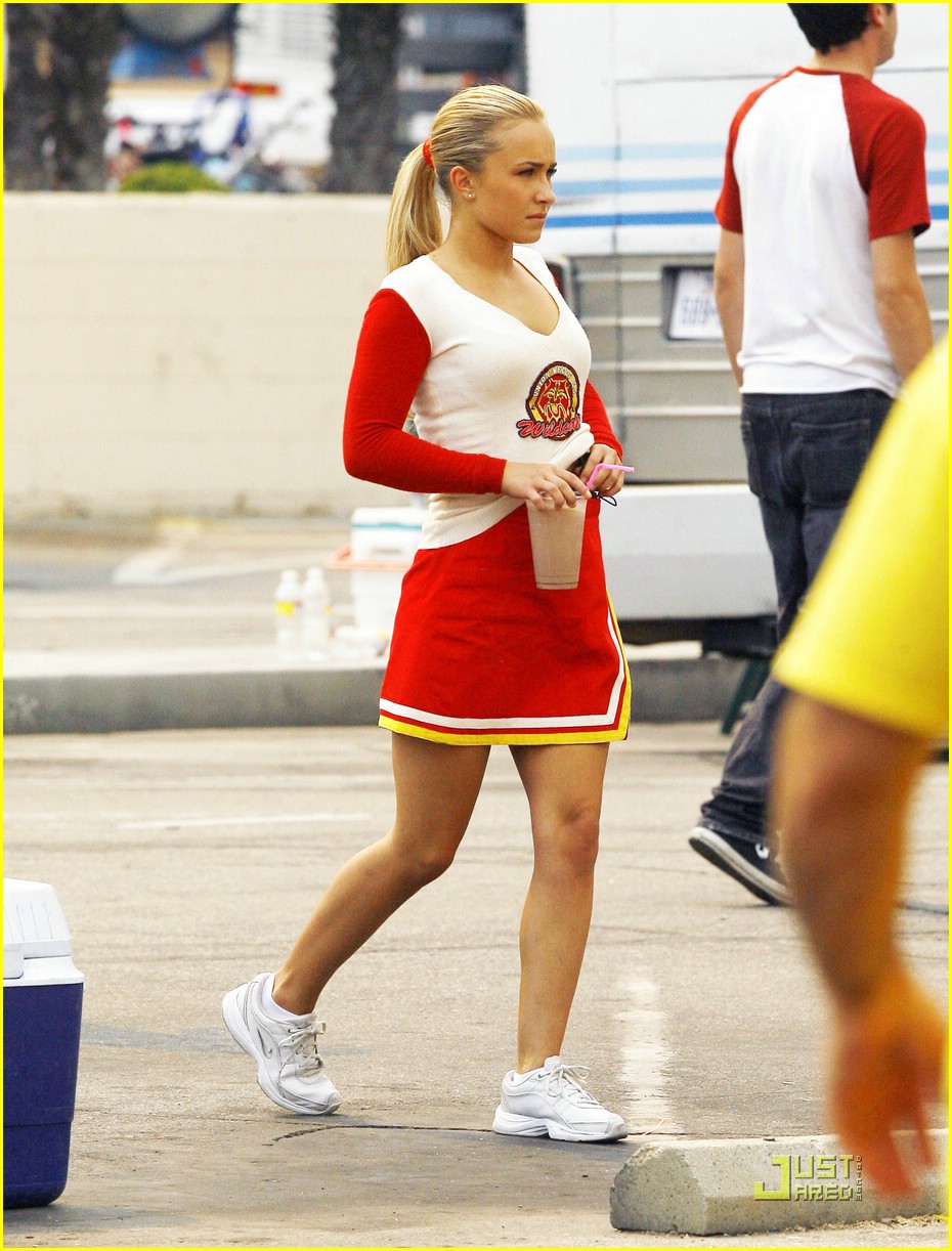 Full Sized Photo of hayden panettiere happy hero 09 | Hayden Panettiere ...