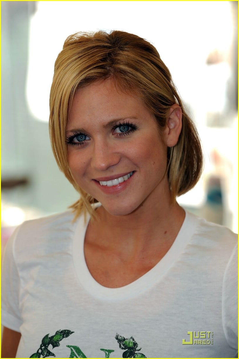 Brittany snow hot