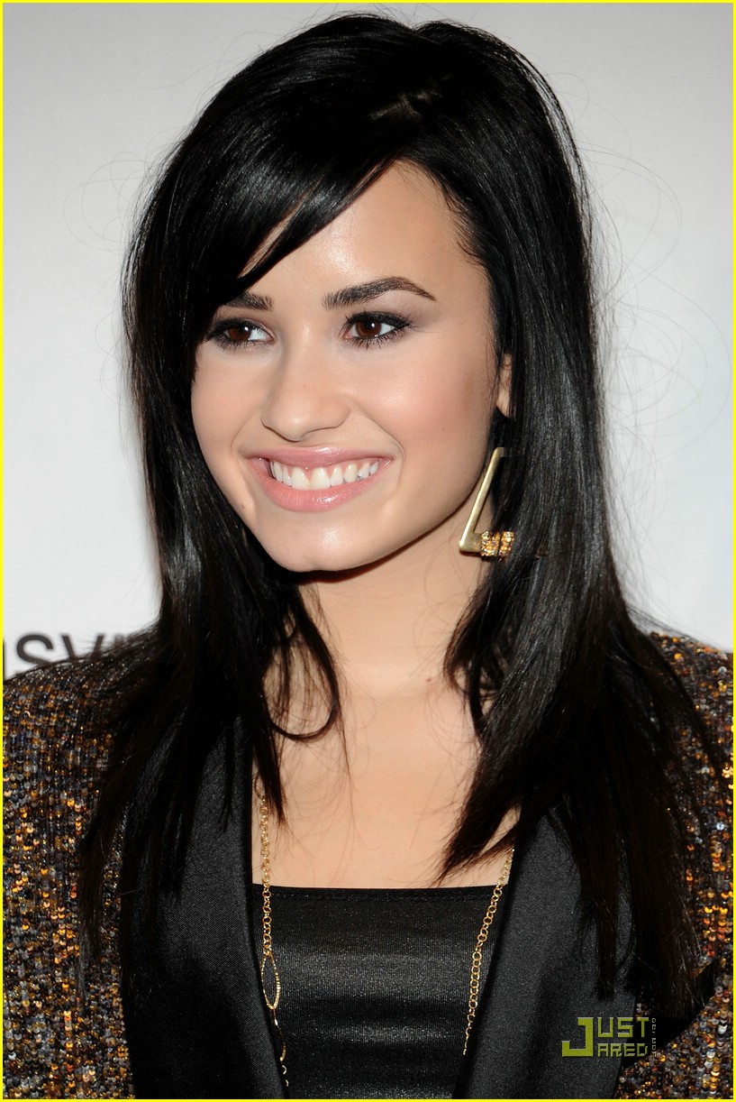 Full Sized Photo of demi lovato concert hope 07 | Demi Lovato Rocks Out ...