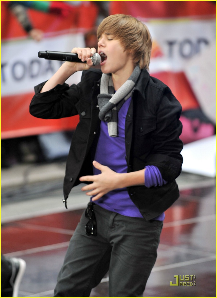 Justin Bieber Performs On The Today Show | Photo 312721 - Photo Gallery ...