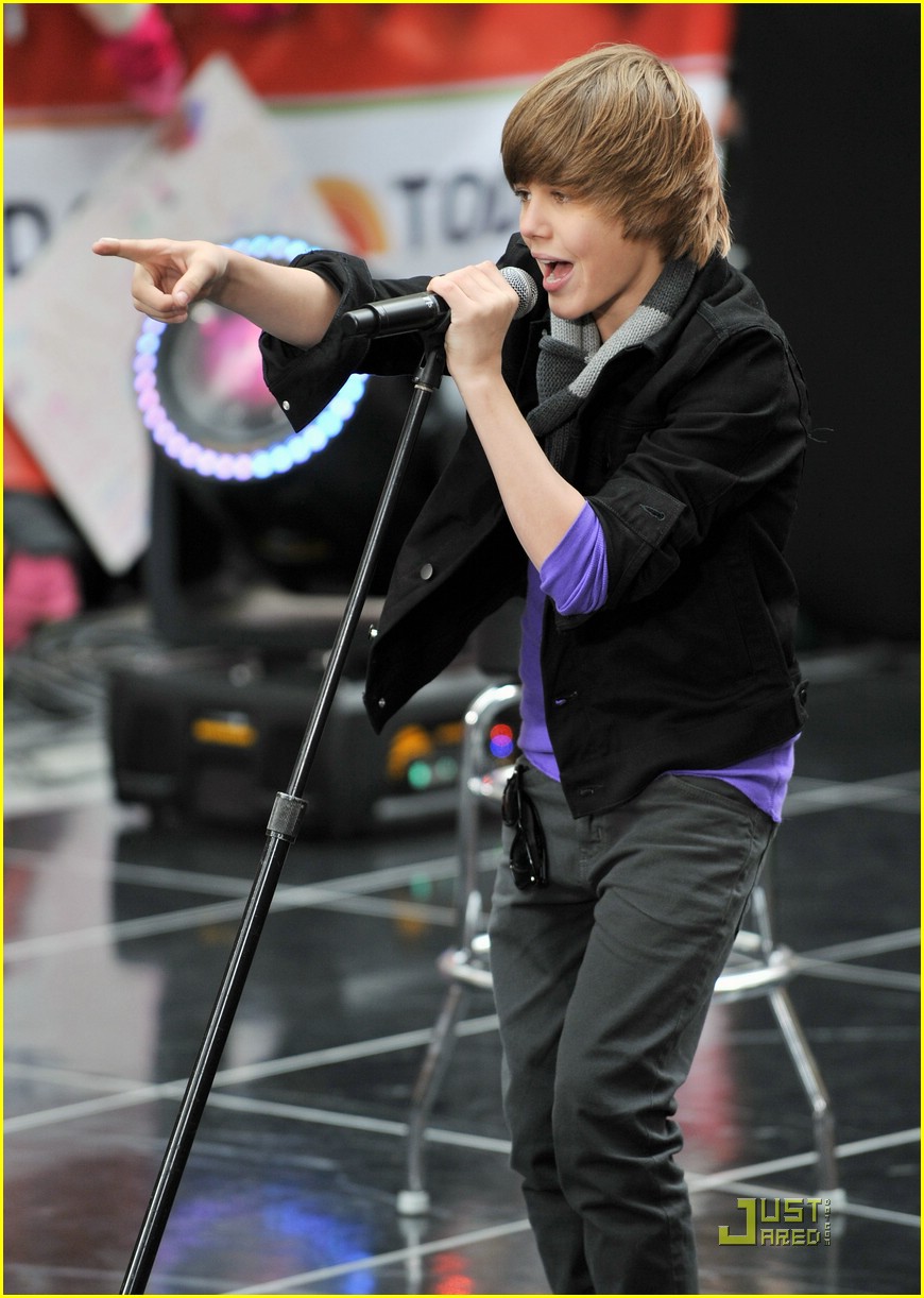 Justin Bieber Performs On The Today Show | Photo 312891 - Photo Gallery