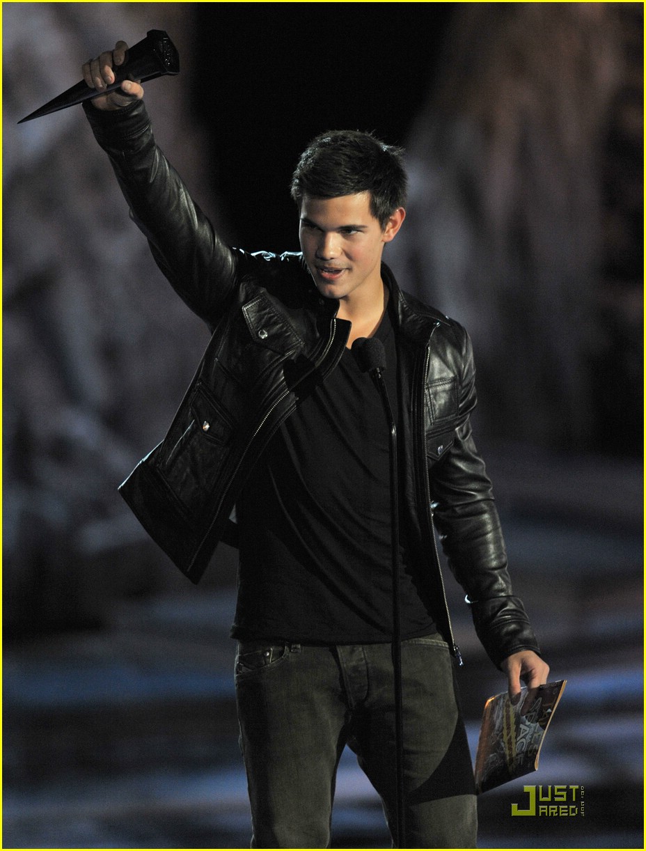 Full Sized Photo Of Taylor Lautner Scream Awards 17 Christina Ricci