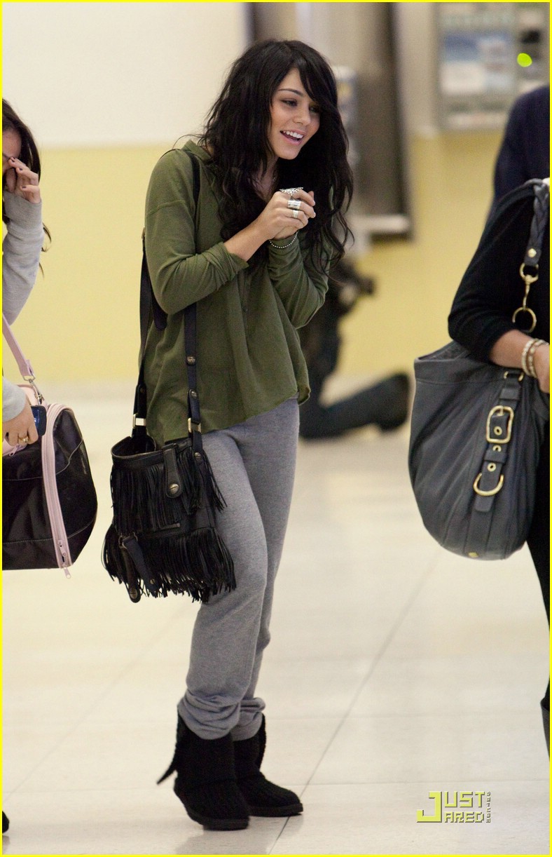 Vanessa & Stella Hudgens: LAX Ladies | Photo 348881 - Photo Gallery