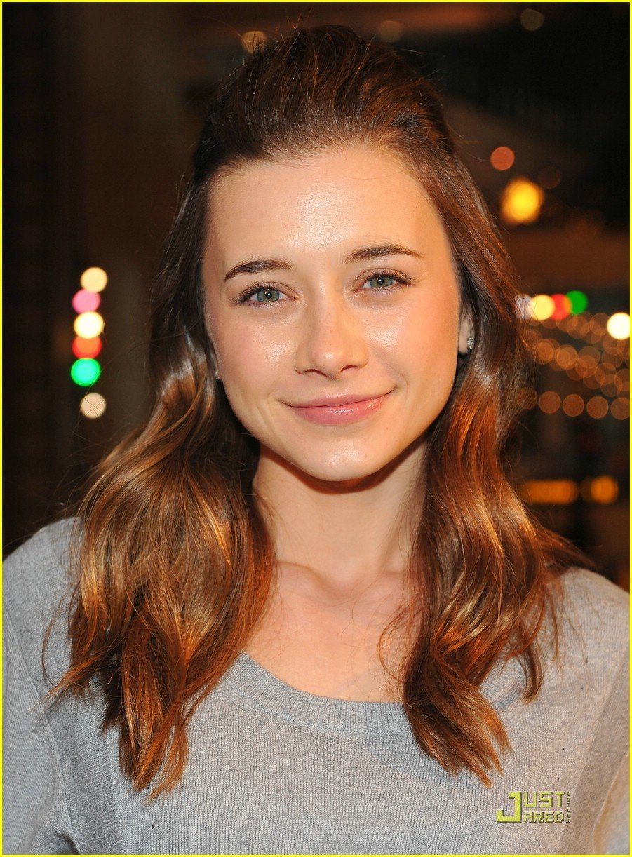 Olesya Rulin Keeps Hope Alive | Photo 350846 - Photo Gallery | Just ...