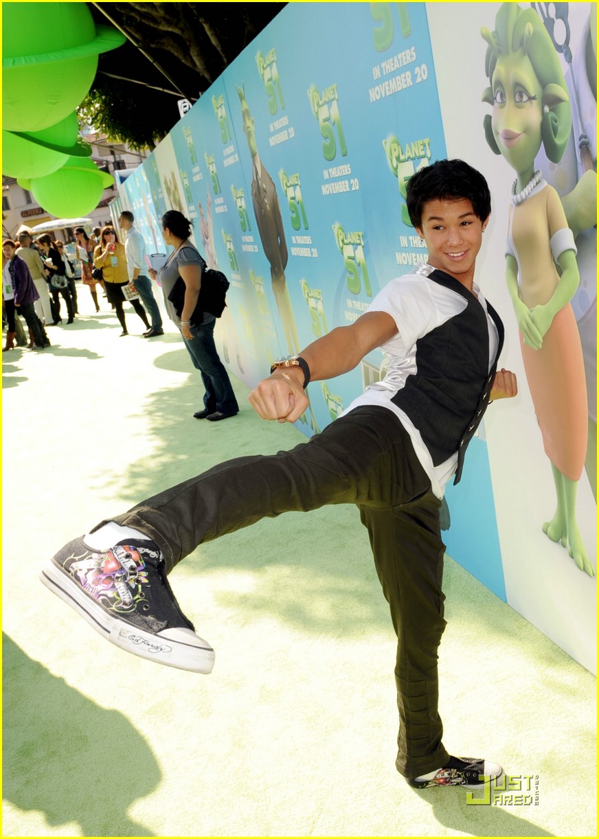 Full Sized Photo of booboo stewart planet 51 01 | BooBoo & Fivel ...