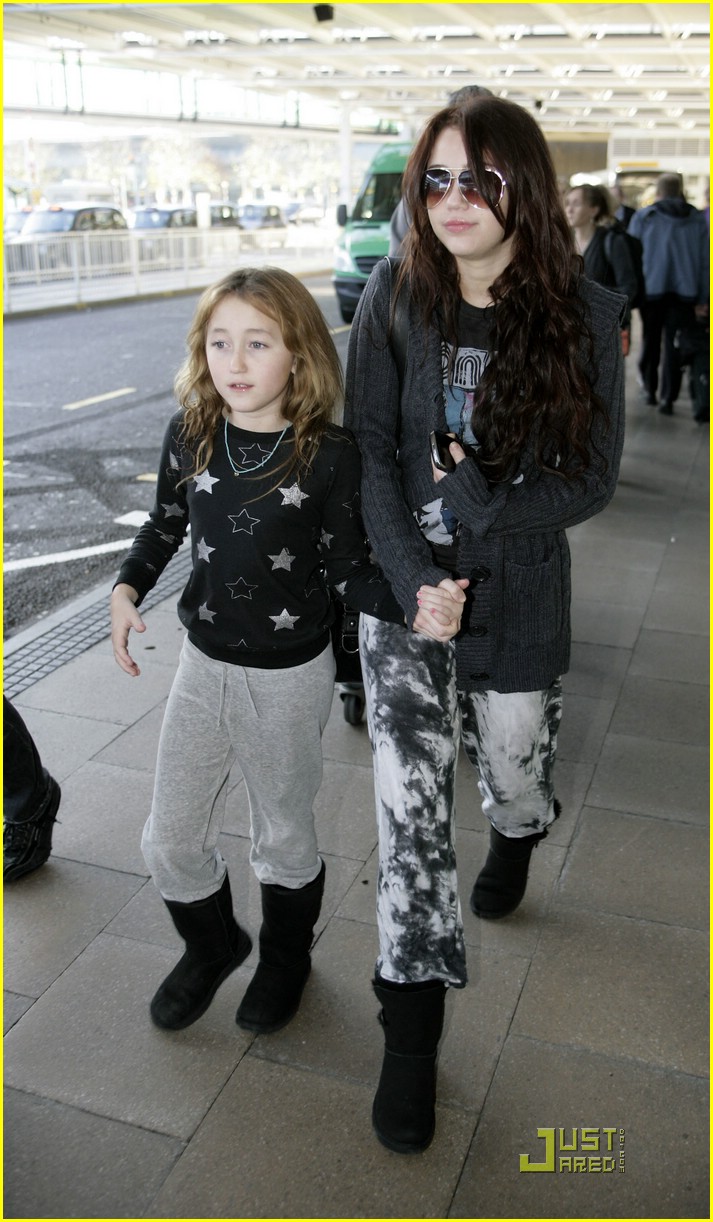 Miley & Noah Cyrus: London Ladies | Photo 351301 - Photo Gallery | Just ...