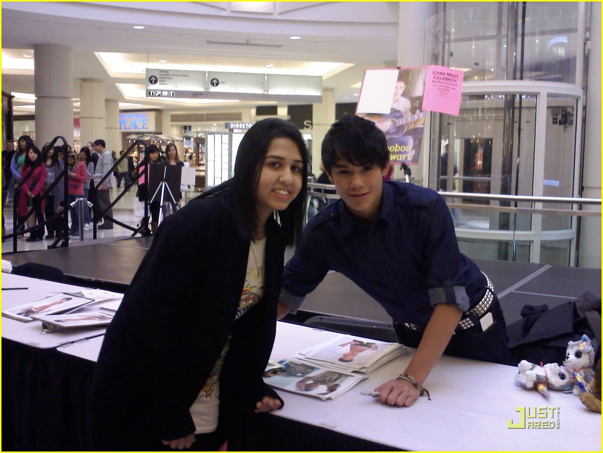 booboo stewart metrotown mall 05