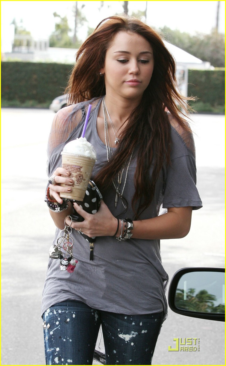 Miley Cyrus is Coffee Cute | Photo 354331 - Photo Gallery | Just Jared Jr.