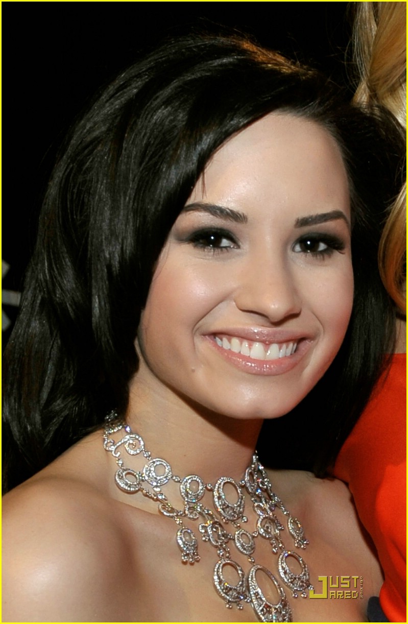 Full Sized Photo of demi lovato people choice awards 38 | Demi Lovato ...