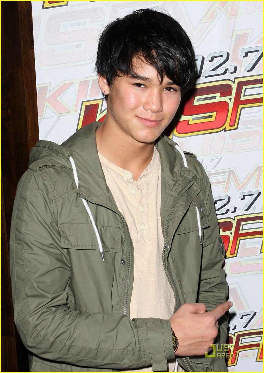 booboo stewart pre grammy suite 05