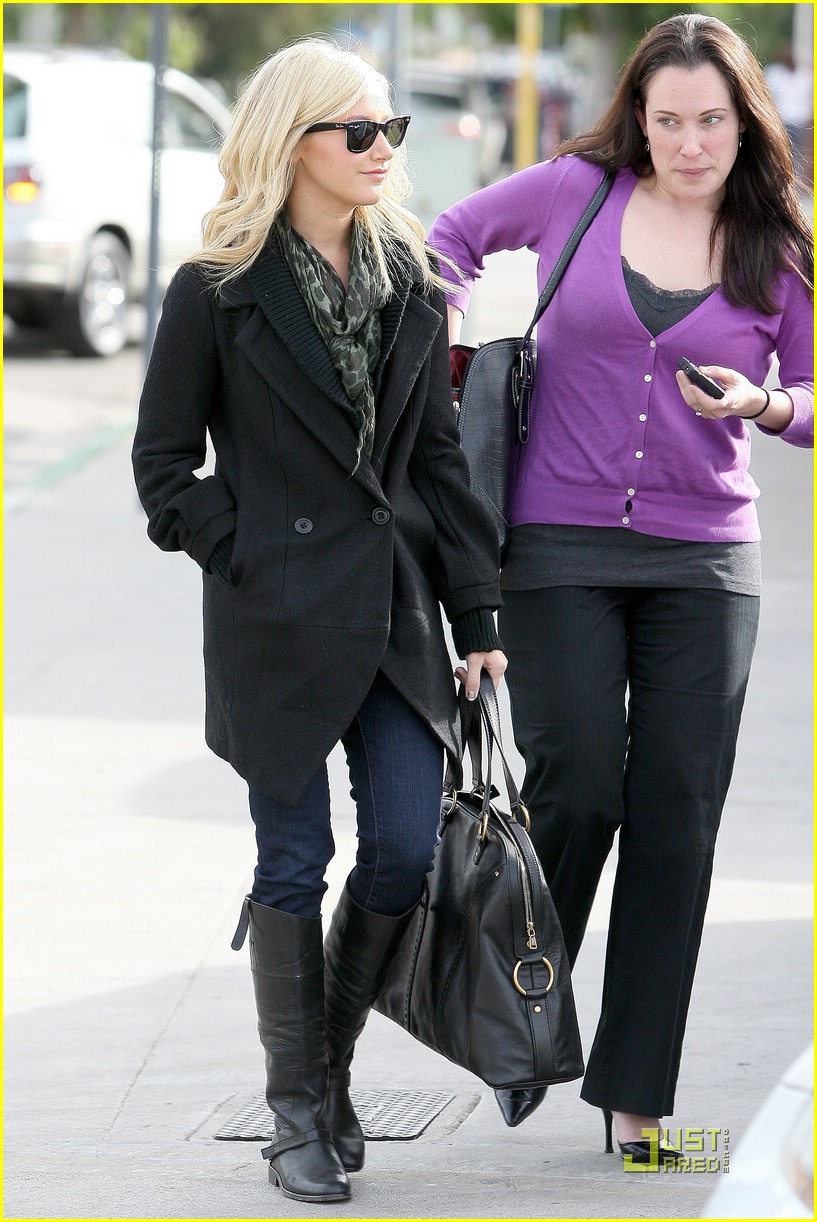 Ashley Tisdale: Meeting At Mo's | Photo 355029 - Photo Gallery | Just ...
