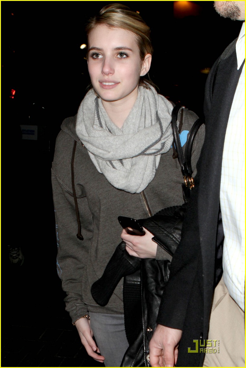 Happy Birthday, Emma Roberts! | Photo 358024 - Photo Gallery | Just