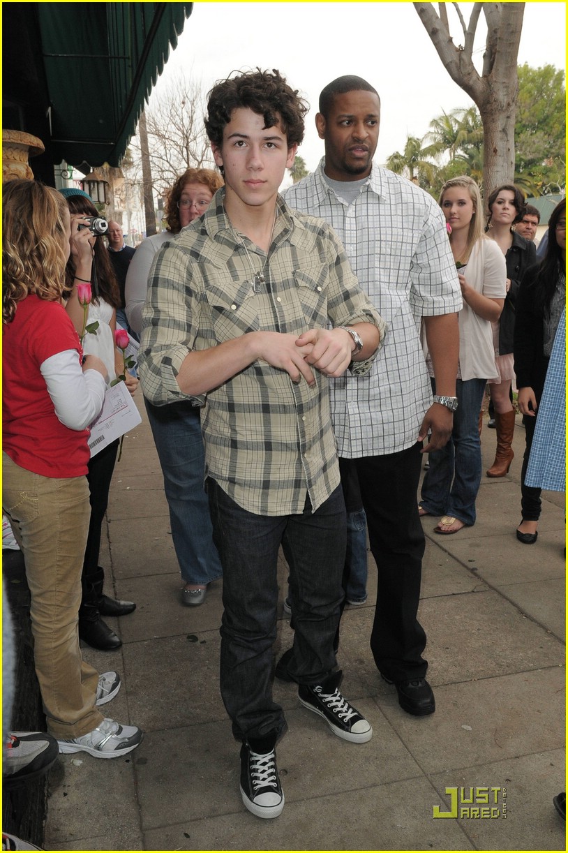 Nick Jonas Roses For My Fans! Photo 357394 Photo Gallery Just