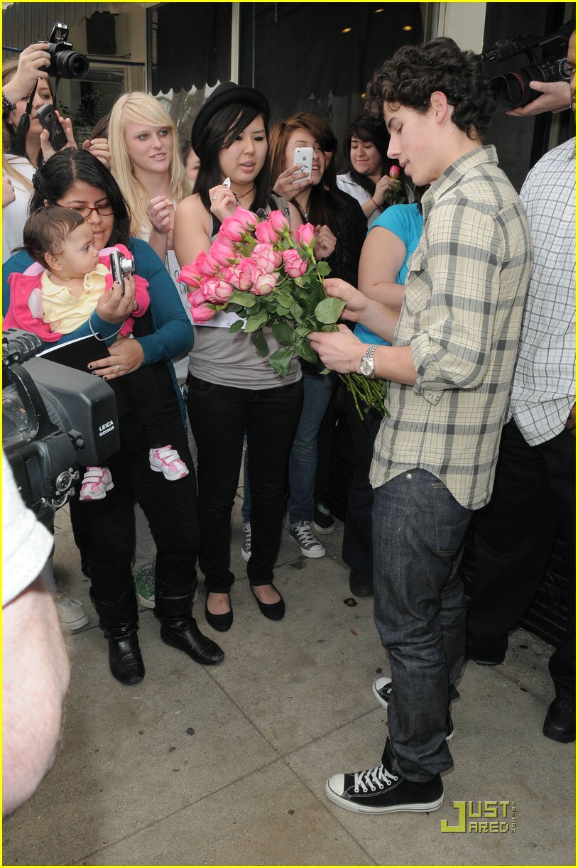 Nick Jonas Roses For My Fans! Photo 357400 Photo Gallery Just
