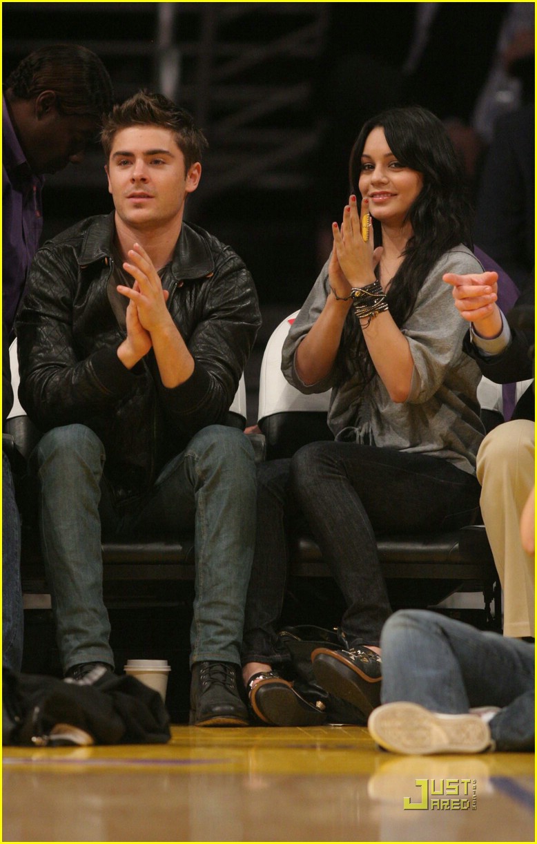 Zac Efron And Vanessa Hudgens Love Their Lakers Photo 357549 Photo Gallery Just Jared Jr