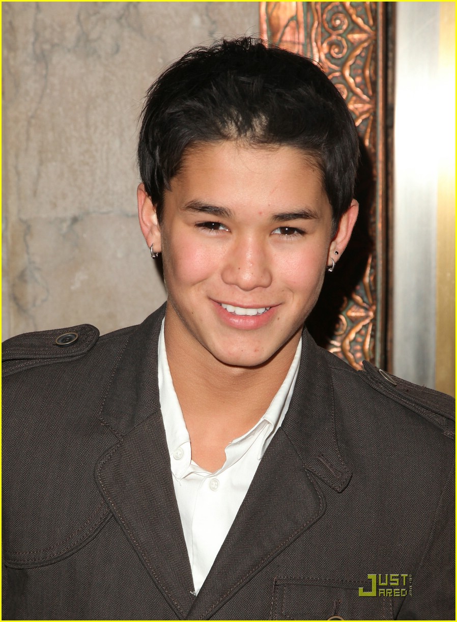 booboo stewart kick cats 06