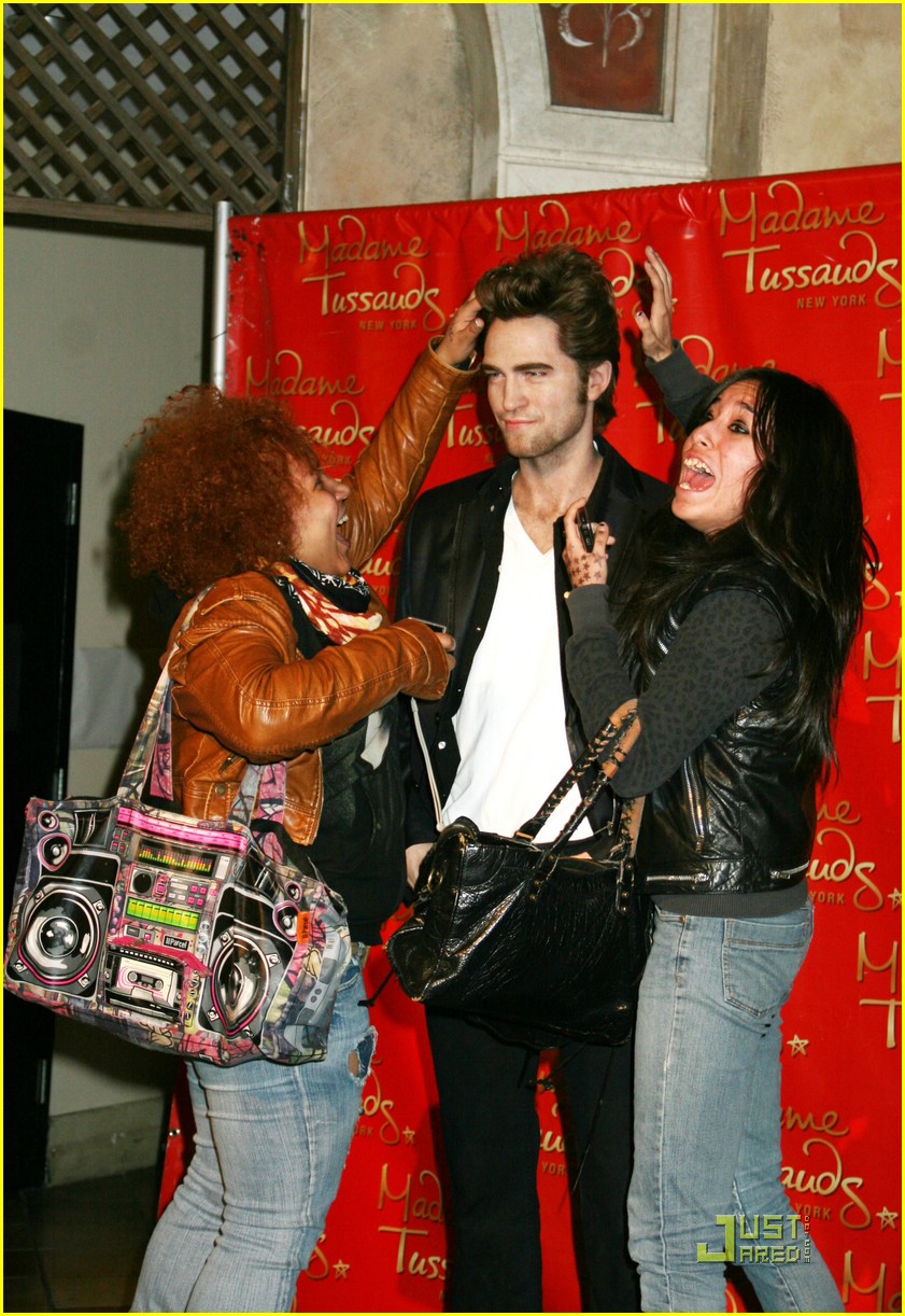 Robert Pattinson Waxes and Wanes Photo 363430 Photo Gallery Just