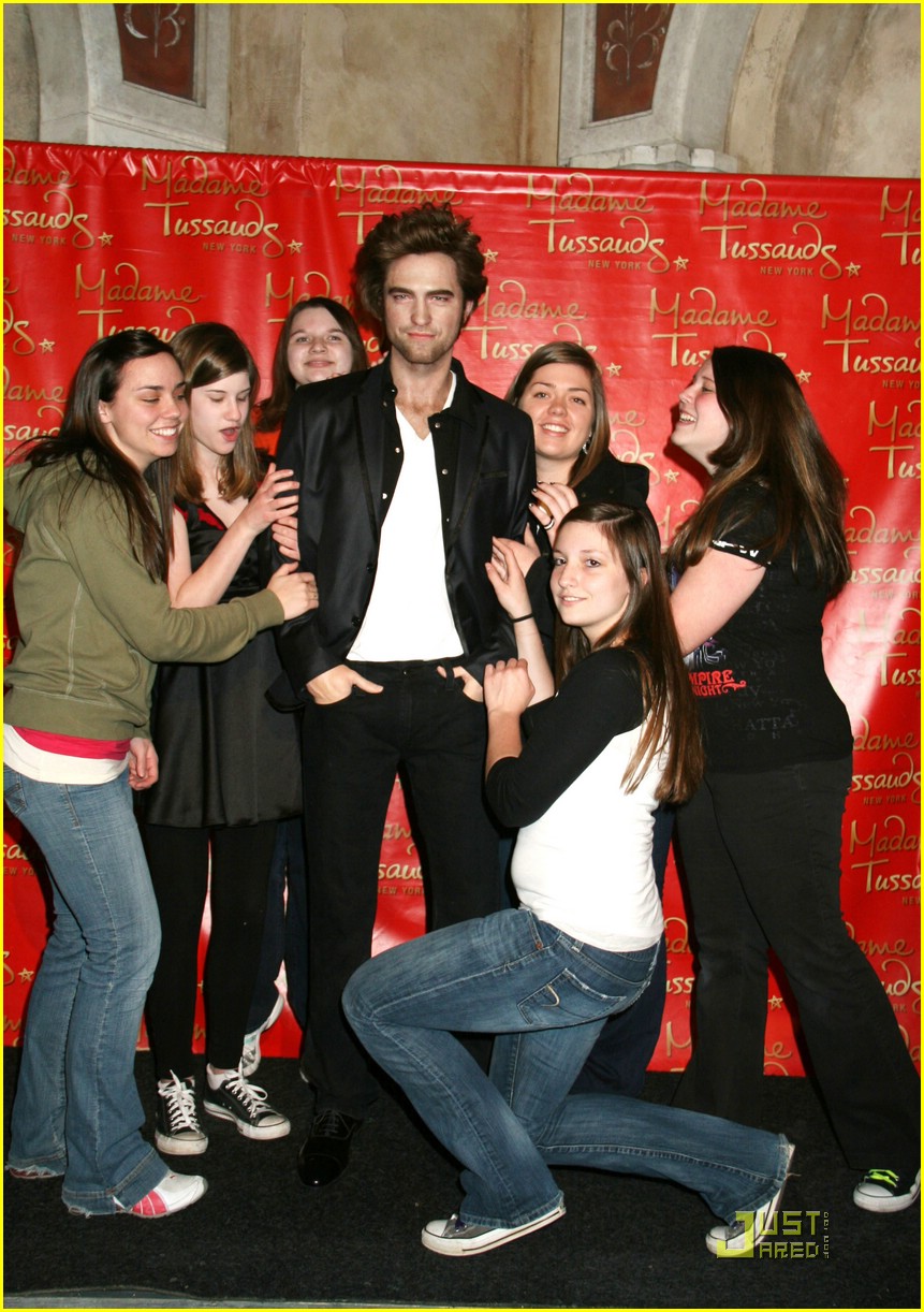 Robert Pattinson Waxes and Wanes Photo 363434 Photo Gallery Just